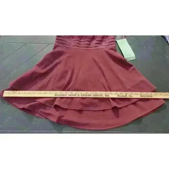 $79 City Triangles Size 11 Elastic Waist Short Dress Juniors Burgundy Flare - Picture 9 of 10